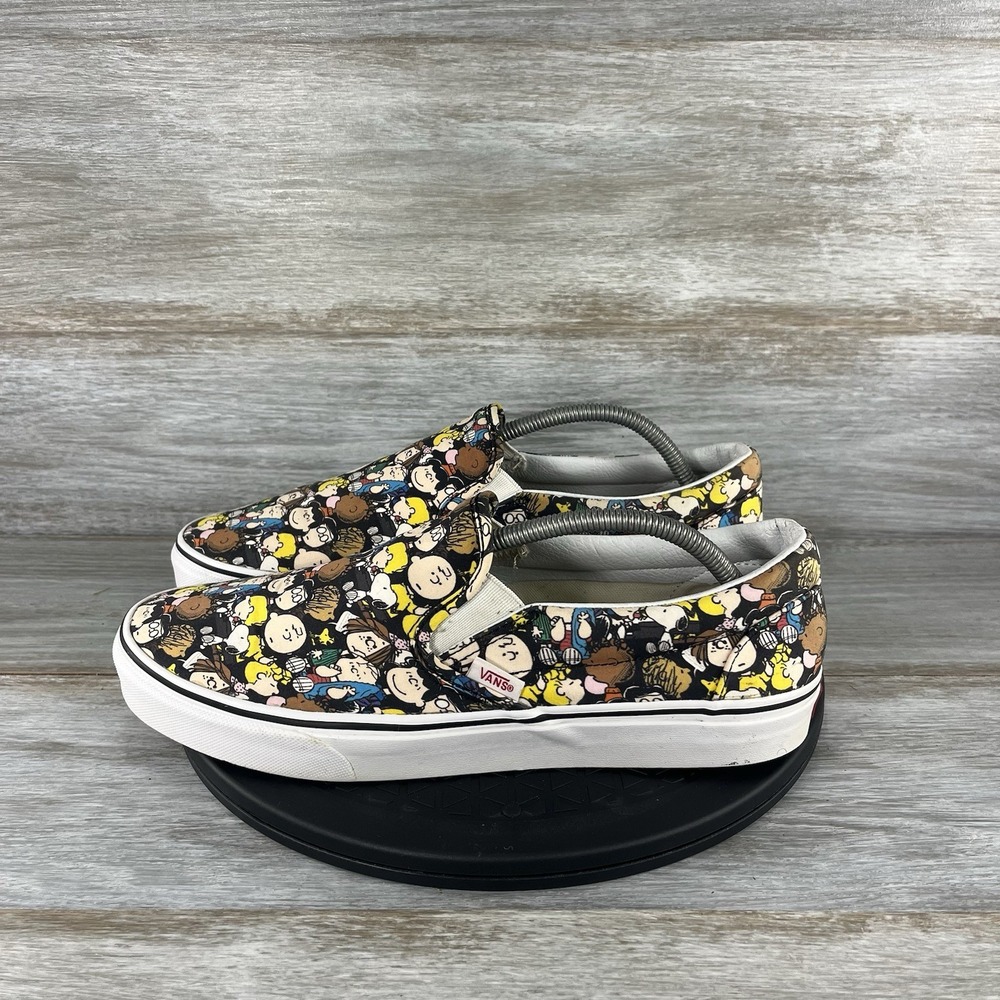 Vans Men's Classic Slip-on X Peanuts "The Gang Sneakers Size 11